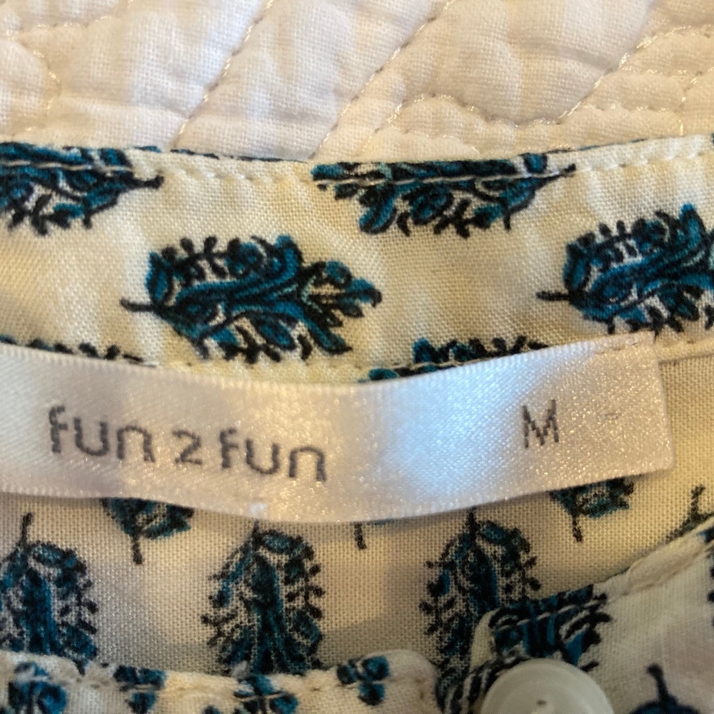 Fun 2 Fun Top - Picture 2 of 2